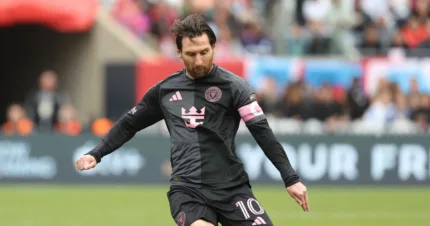 Messi lập kỷ lục lịch sử MLS, Mbappe xin lỗi khi Real Madrid thoát thua Messi lập kỷ lục lịch sử MLS, Mbappe xin lỗi khi Real Madrid thoát thua