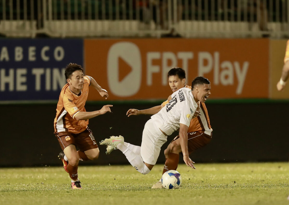 Xuất hiện những cặp derby mới nào sau sáp nhập tỉnh thành: HAGL đấu CLB Bình Định- Ảnh 1. Xuất hiện những cặp derby mới nào sau sáp nhập tỉnh thành: HAGL đấu CLB Bình Định- Ảnh 1.