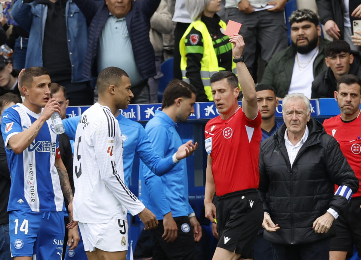 Messi lập kỷ lục lịch sử MLS, Mbappe xin lỗi khi Real Madrid thoát thua - Ảnh 3. Messi lập kỷ lục lịch sử MLS, Mbappe xin lỗi khi Real Madrid thoát thua - Ảnh 3.