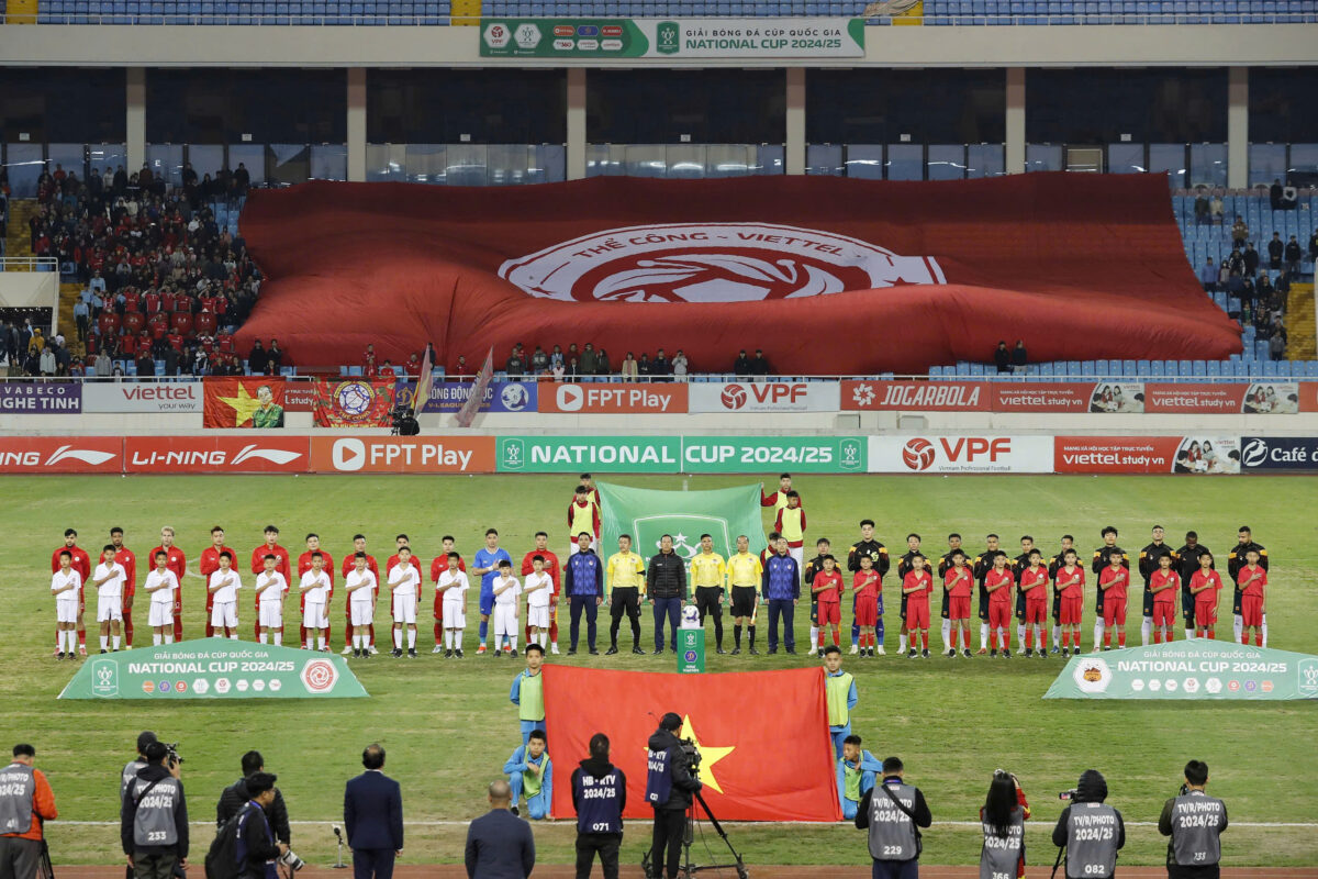 Nóng: Lý Đức chấn thương gối nguy cơ lỡ SEA Games, HAGL bức xúc sân Mỹ Đình - Ảnh 3.