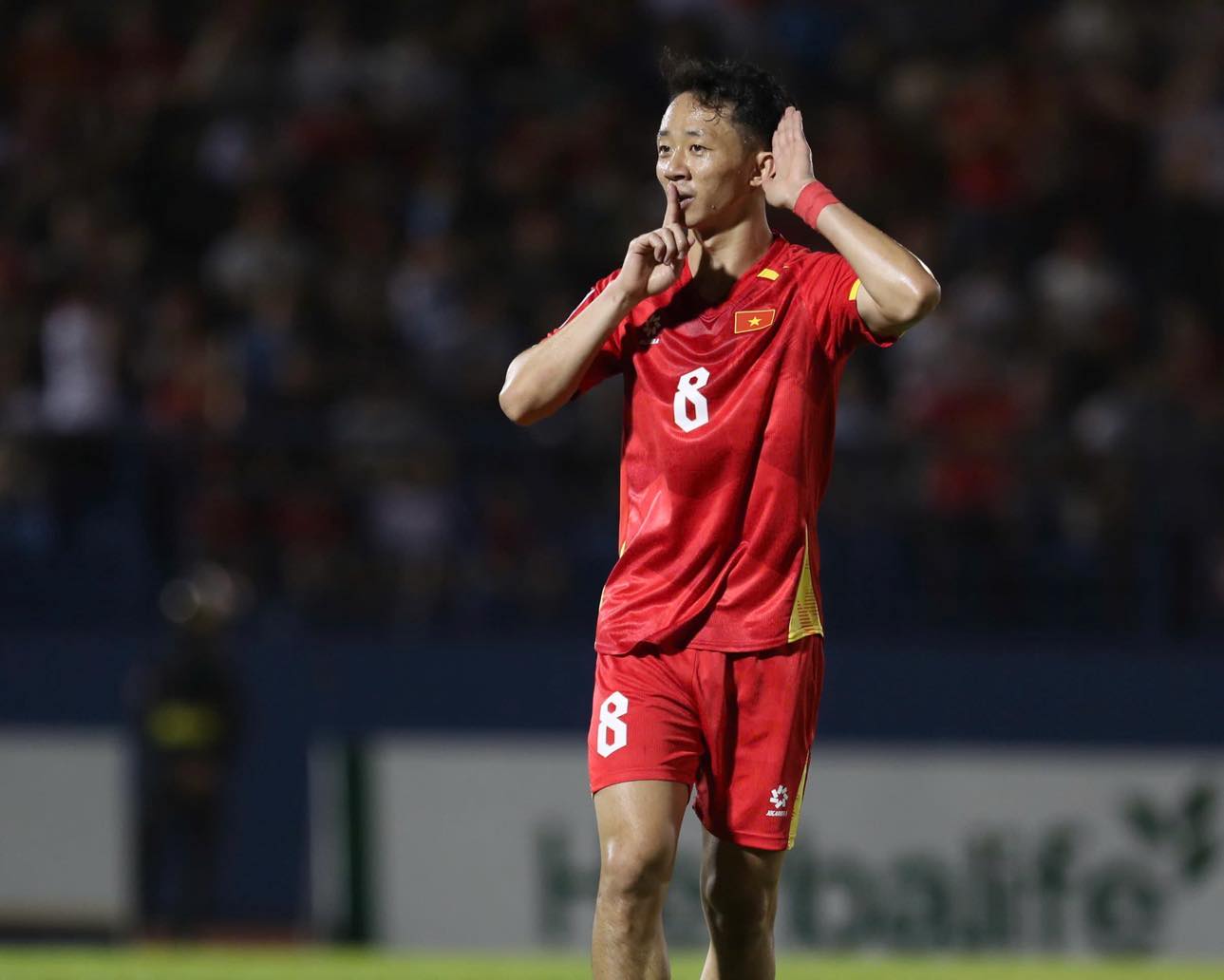 Hàng công Việt Nam ‘thiếu ngang thiếu dọc’, HLV Kim Sang-sik xoay xở kiểu gì?- Ảnh 2. Hàng công Việt Nam ‘thiếu ngang thiếu dọc’, HLV Kim Sang-sik xoay xở kiểu gì?- Ảnh 2.